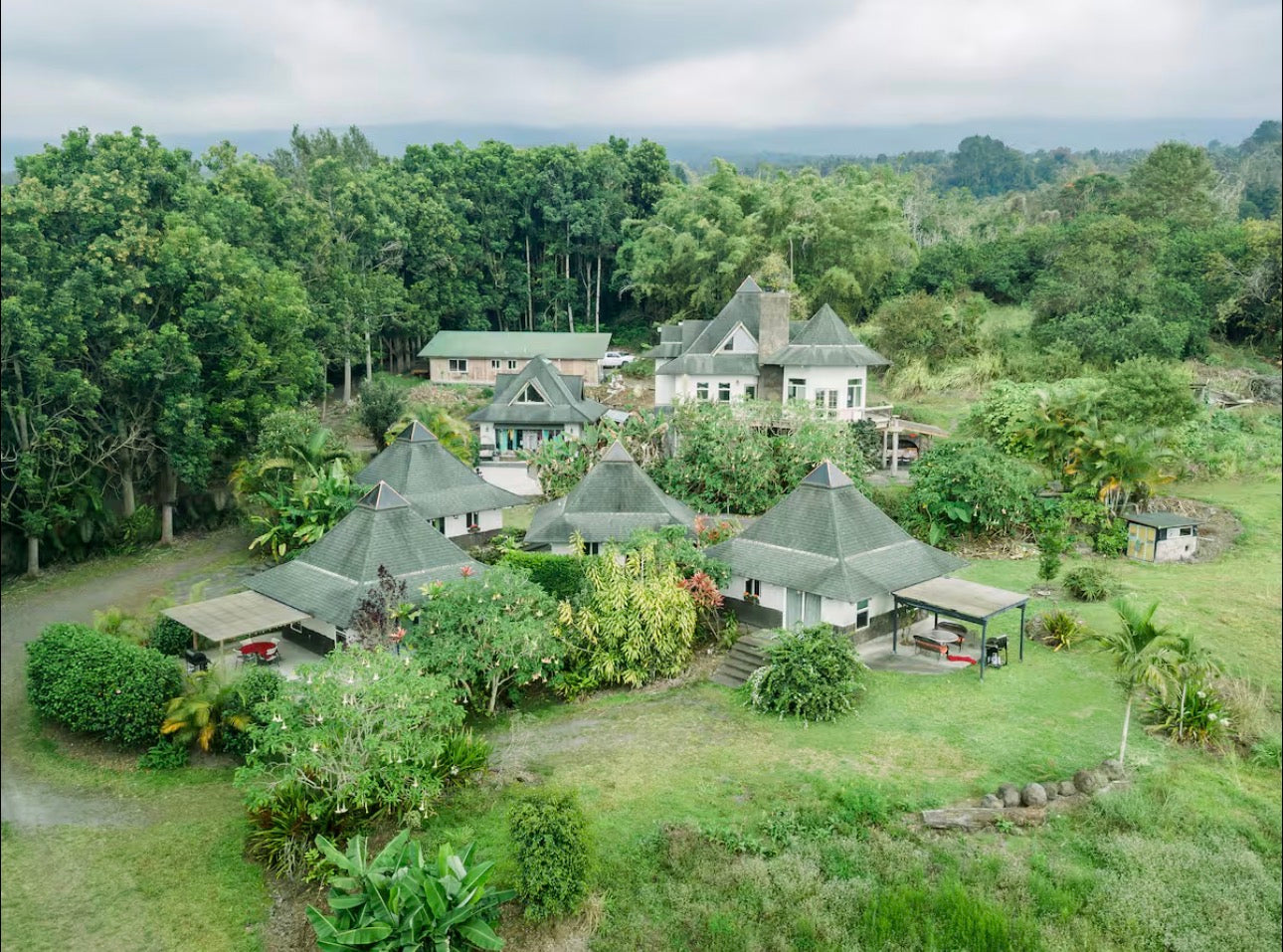 Hawaii Holualoa 2027 new year retreat